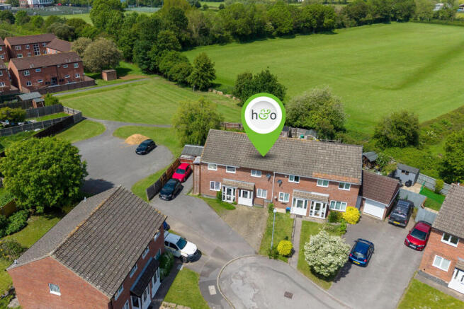 2 bed property, in Gould Close, £225,000