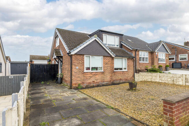 4 bed property, in Derwent Road, £219,995