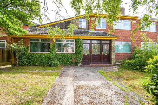 4 bed property, in Prenton Dell Road, £325,000
