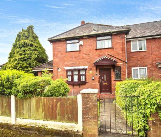 4 bed property, in 17 Dorchester Avenue, £70,000