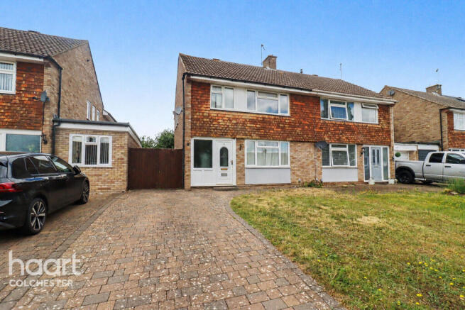 3 bed property, in St Cyrus Road, £325,000