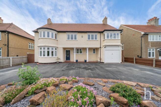 4 bed property, in Forest Road, £900,000