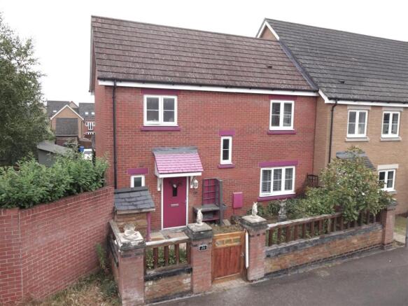3 bed property, in Roman Road, £250,000