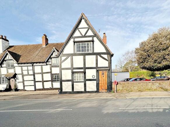 2 bed property, in Church Street, £275,000