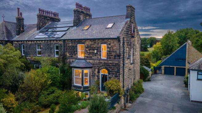 5 bed property, in Kirk Lane, £700,000