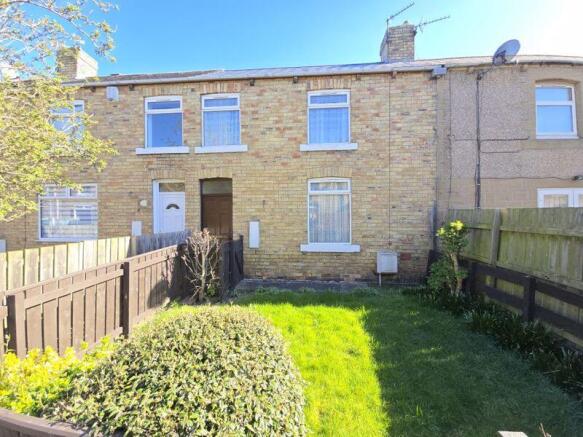 2 bed property, in Maple Street, £39,950