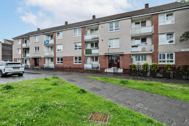 2 bed property, in 6 Cavendish Street, £109,000