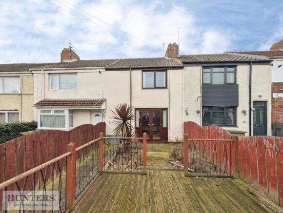 2 bed property, in Gordon Avenue, £49,950