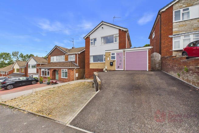 3 bed property, in Pendle Hill, £260,000