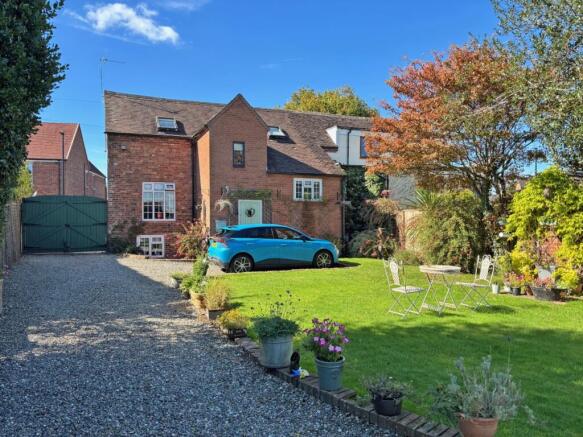 3 bed property, in Duke Street, £365,000