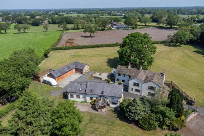 6 bed property, in Wash Lane, £1,500,000
