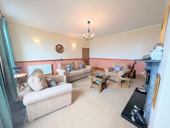 2 bed property, in Flat 4, £225,000