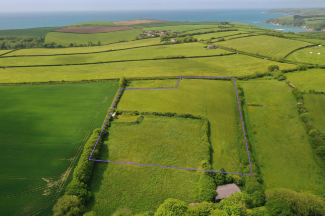 Land, in LOT 1 Kingston, £75,000