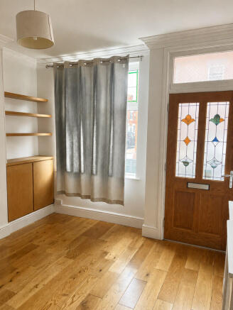 3 bed property, in 108 Bosworth Street, £170,000