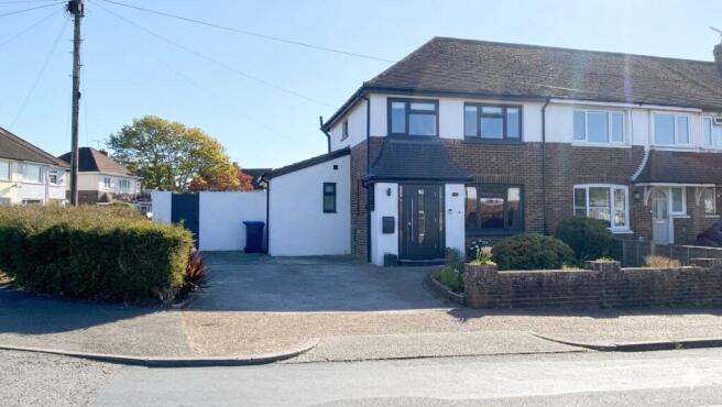 4 bed property, in Northbrook Road, £500,000