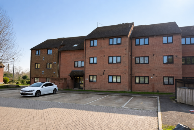 2 bed property, in Jubilee Road, £169,950