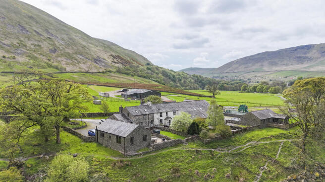 17 bed property, in Brockholes Farm, £2,350,000