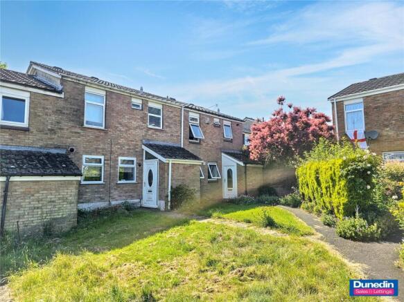 2 bed property, in Cranbourne Close, £160,000