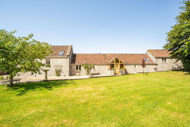 5 bed property, in Lower Westholme, £2,100,000