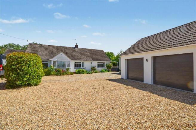 3 bed property, in Picts Hill, £625,000