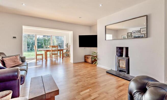 3 bed property, in Coates, £548,000