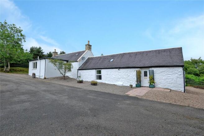 3 bed property, in Drumbain Croft, £250,000