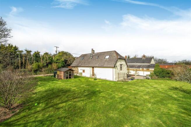 5 bed property, in Ashwater, £730,000