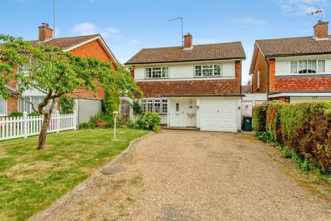 3 bed property, in Rusper Road, £475,000