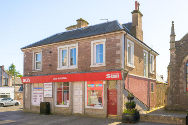 3 bed property, in Airlie Street, £79,500