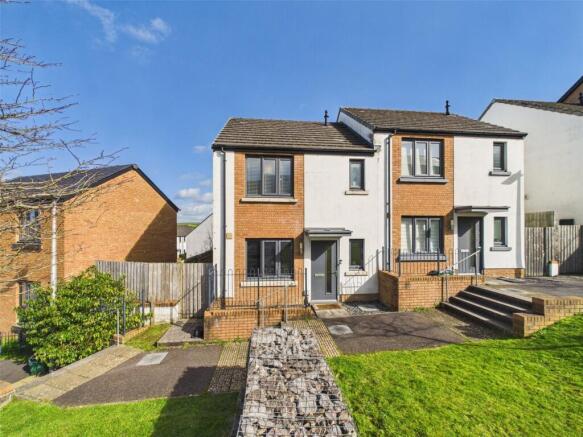 3 bed property, in Summering Close, £235,000