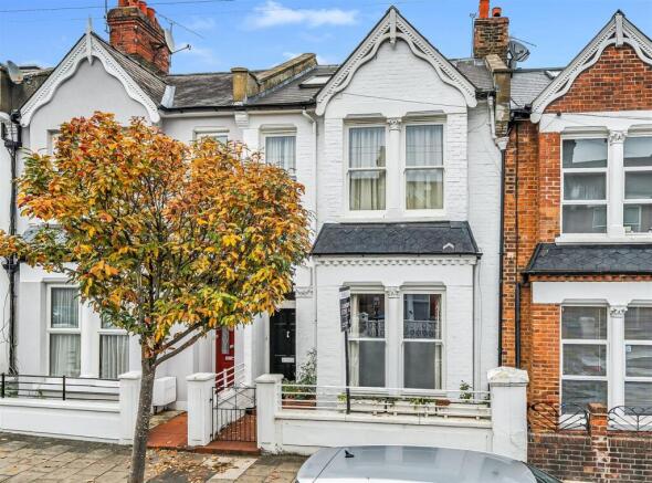4 bed property, in Kenilworth Road, £1,250,000