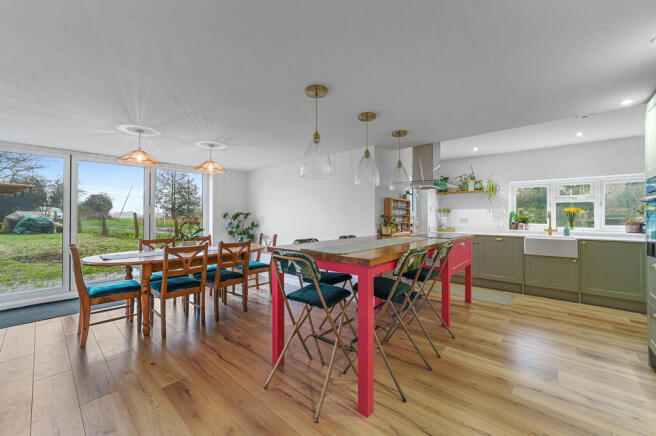 4 bed property, in Badingham, £550,000