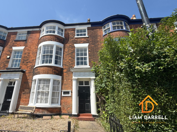 3 bed property, in Falsgrave Road, £290,000