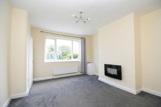3 bed property, in Barton Lane, £220,000