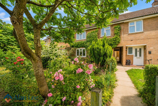 3 bed property, in Walker Lane, £257,500