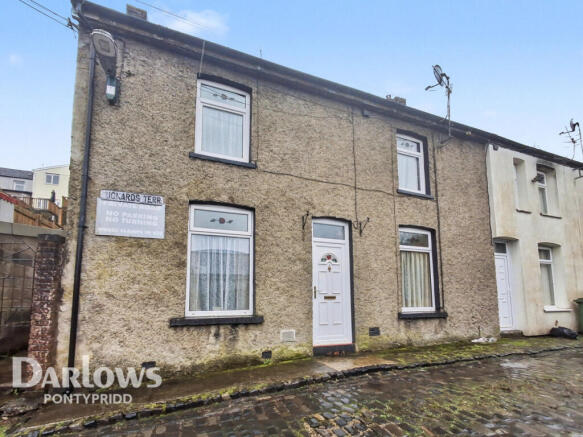 4 bed property, in Rickard Terrace, £120,000