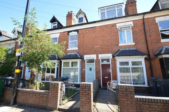 4 bed property, in Pershore Road, £280,000