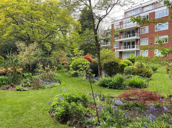 3 bed property, in Farrington 54 West Cliff Road, £520,000