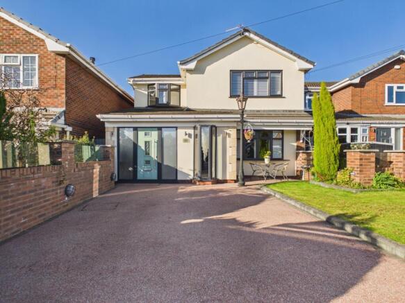 4 bed property, in Reid Close, £440,000