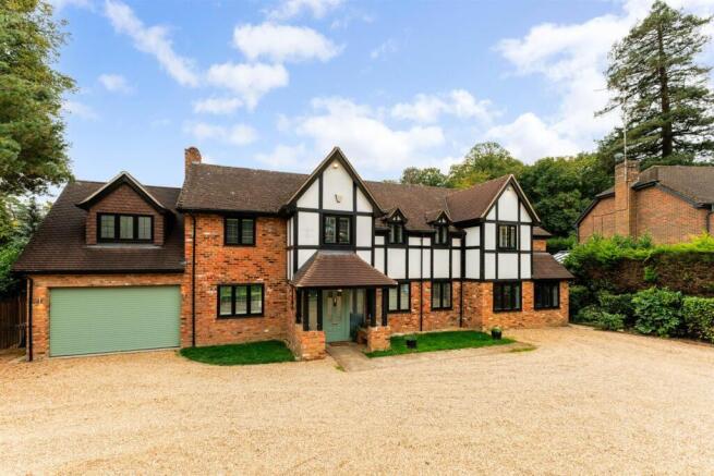 6 bed property, in Holmes Close, £1,750,000