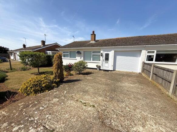 2 bed property, in Heacham, £200,000