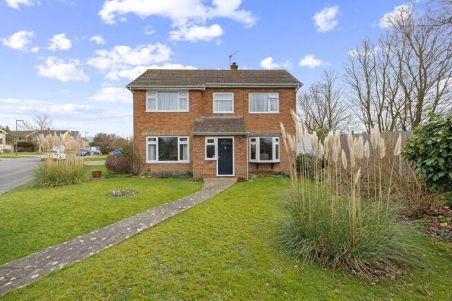 3 bed property, in Norwich Road, £540,000