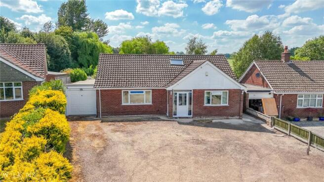 5 bed property, in Cock Lane, £700,000
