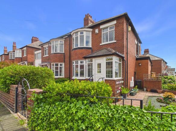 3 bed property, in Countess Drive, £230,000