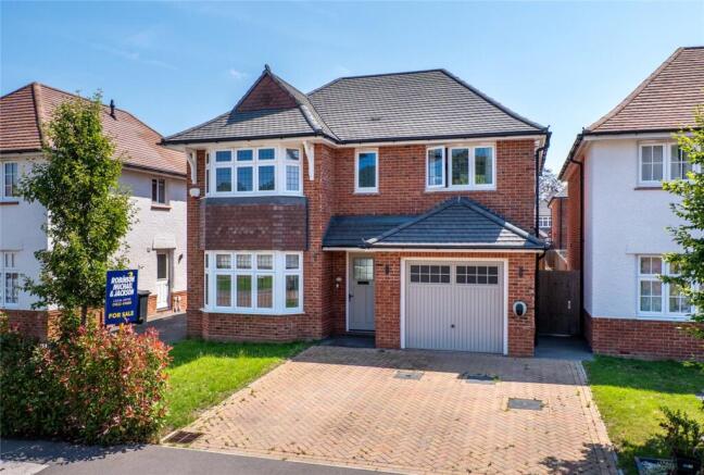 3 bed property, in Irwell Road, £525,000