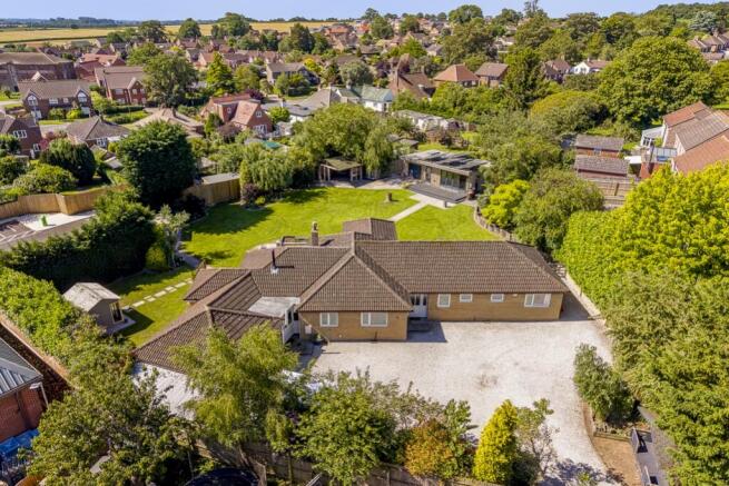 5 bed property, in Lincoln Road, £585,000
