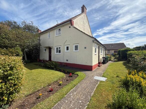 3 bed property, in Ridgeway, £325,000