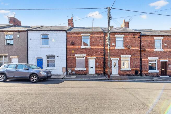 2 bed property, in 19 Tees Street Horden, £10,000