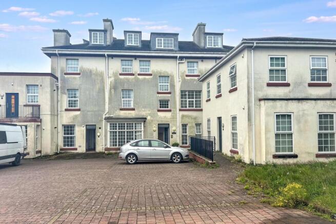2 bed property, in Montpellier Crescent, £50,000