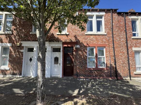 2 bed property, in John Williamson Street, £30,000